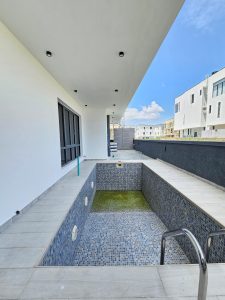 1f18cd75 9d33 4533 a94b cc920ca05db1