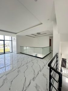 c5bc6eee 74eb 4705 b9cd 17094bb26b1f